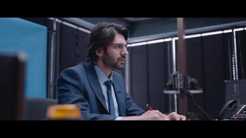 最新动作爆料新闻视频,惊险场面连番上演，主演幕后花絮大揭秘！